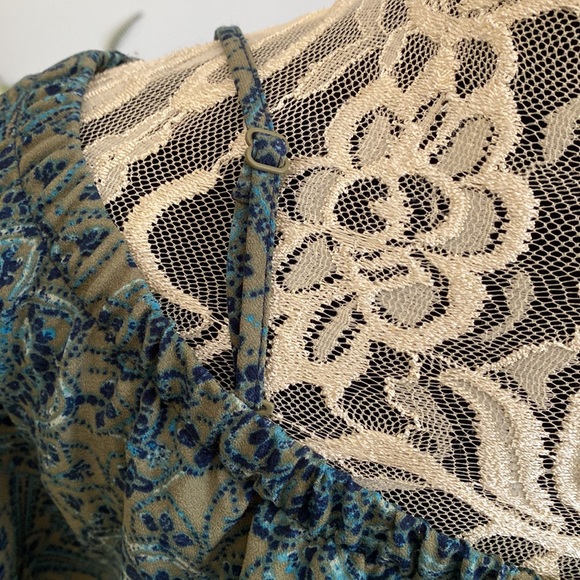 Massini Stacy London Off-Shoulder Floral Dress - Picture 5 of 10